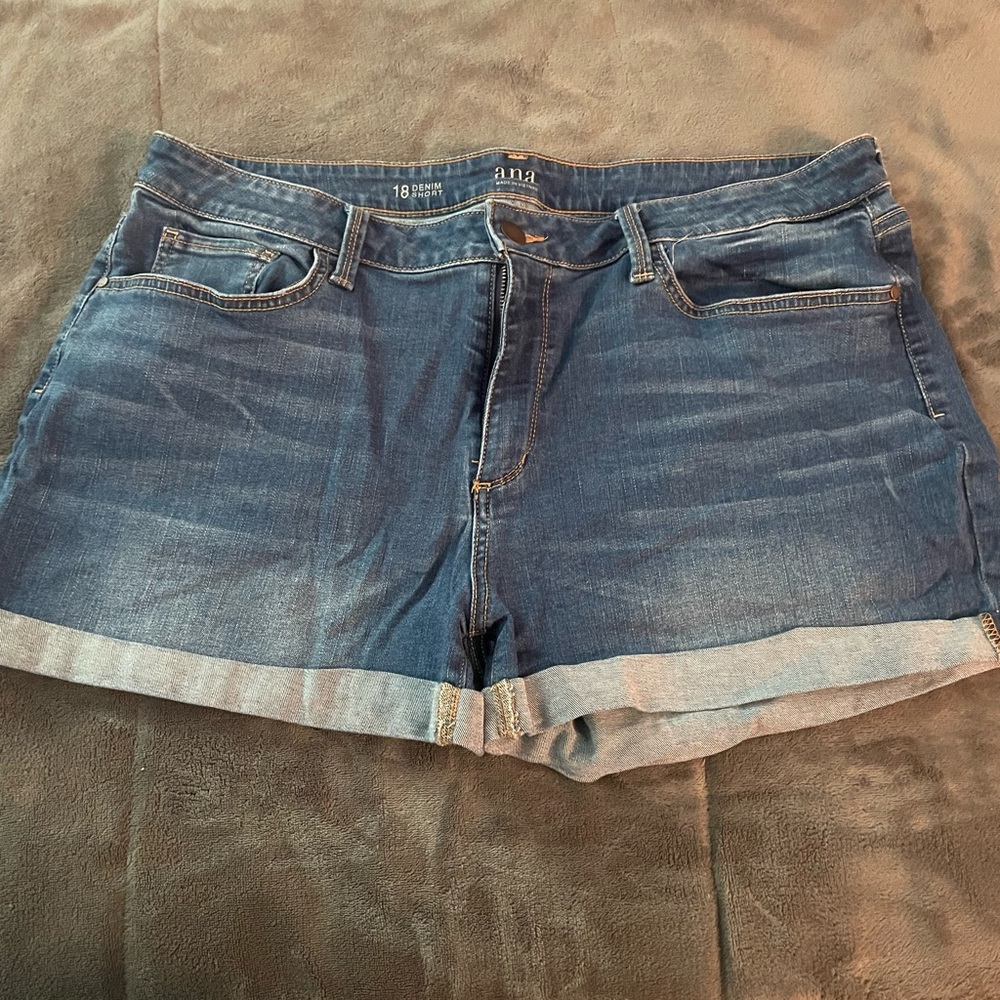 a.n.a Womens Mid Rise Denim Short